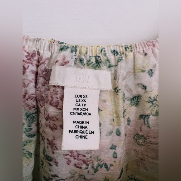 SOLD - H&M Floral Dress XS - Picture 7 of 8